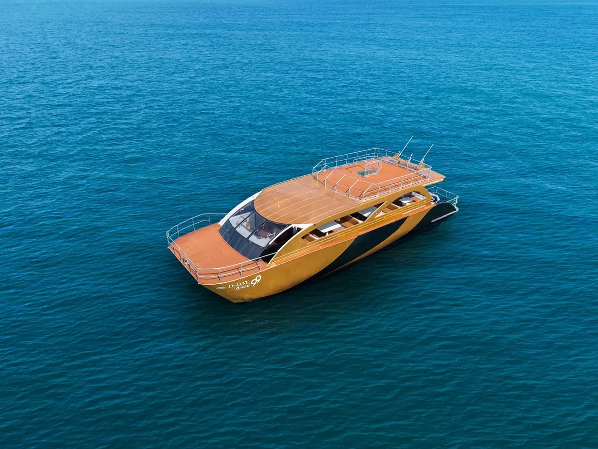 Phi Phi Bamboo DDay Catamaran